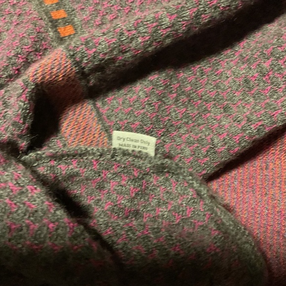 Sol 100% Baby Alpaca Sweater XL - Picture 6 of 7